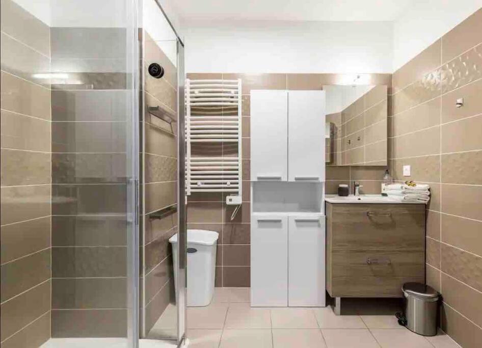 Logement Moderne Luxueux Parking Ac Cote De La Mer Νίκαια Εξωτερικό φωτογραφία